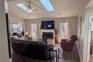 5703 Chinaberry Pl, Greensboro, NC 27405 - Photo 5