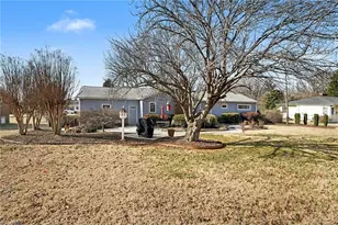 913 Alice Dr, Thomasville, NC 27360 - Photo 31