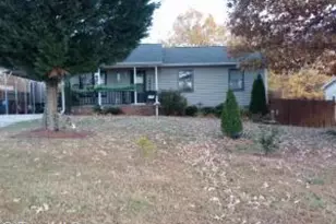 1308 Huffine Mill Rd, Greensboro, NC 27405 - Photo 9