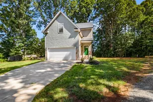 2410 Cedar Ln, Kernersville, NC 27284 - Photo 1