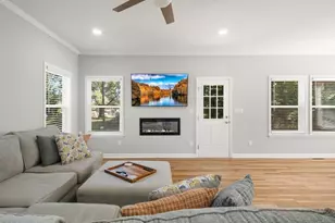 2410 Cedar Ln, Kernersville, NC 27284 - Photo 7