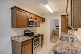 102 Bowen Lake Dr, Kernersville, NC 27284 - Photo 13