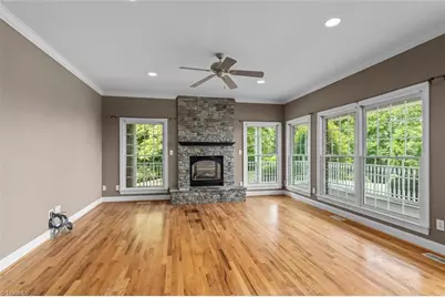 1148 Town N Country Drive, Wilkesboro, NC 28697 - Photo 7