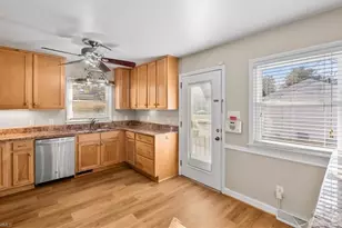 5610 Fleming Terrace Rd, Greensboro, NC 27410 - Photo 11