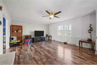 3742 Crosland Road, Winston-Salem, NC 27106 - Photo 9