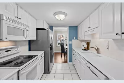 3007 Patriot Court #D, Greensboro, NC 27408 - Photo 11