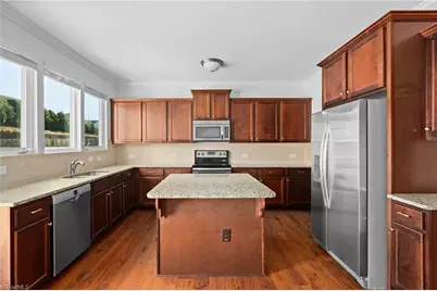 2473 Moss Grove Crossing, Winston-Salem, NC 27103 - Photo 9