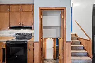 3005 Twin Lakes Dr, Greensboro, NC 27407 - Photo 11