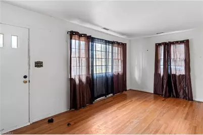 3005 Twin Lakes Drive, Greensboro, NC 27407 - Photo 5