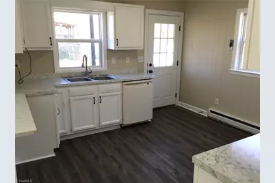 241 Meadow Run Lane, Lexington, NC 27292 - Photo 5