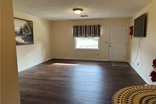 2033 N Main St, Mount Airy, NC 27030 - Photo 5