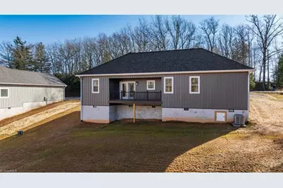 559 Memorial Park Drive, Sparta, NC 28675 - Photo 3