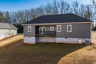 559 Memorial Park Dr, Sparta, NC 28675 - Photo 3