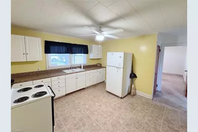 105 Pine Street, Jonesville, NC 28642 - Photo 5