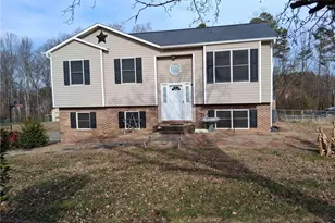 1034 Kentland Dr, King, NC 27021 - Photo 3