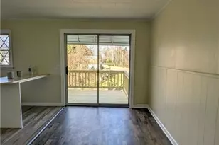 119 Cox Ave, Elkin, NC 28621 - Photo 5