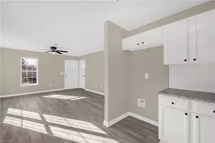 919 Pine St, Greensboro, NC 27401 - Photo 11