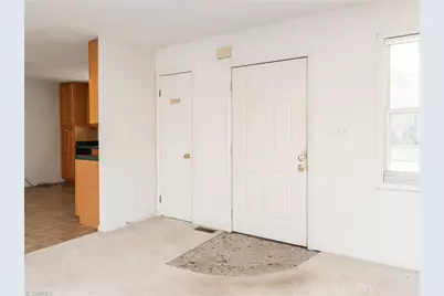 1312 Greenwood Terrace, Burlington, NC 27215 - Photo 3