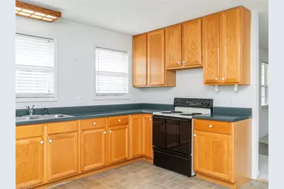 1312 Greenwood Terrace, Burlington, NC 27215 - Photo 9