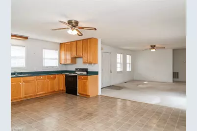 1312 Greenwood Terrace, Burlington, NC 27215 - Photo 13