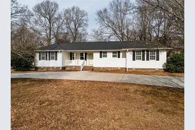 1312 Greenwood Terrace, Burlington, NC 27215 - Photo 1