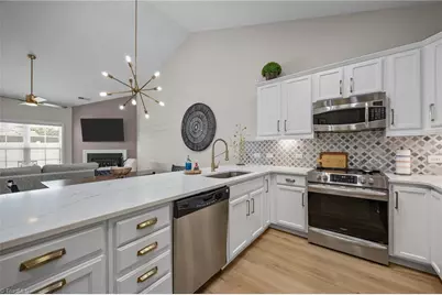 1902 Tweed Lane, Burlington, NC 27215 - Photo 7