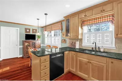 1302 Clover Lane, Greensboro, NC 27410 - Photo 21