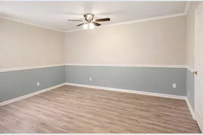 5733 Bramblegate Road #M, Greensboro, NC 27409 - Photo 5