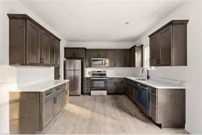 1007 E Barton Street, Greensboro, NC 27407 - Photo 7