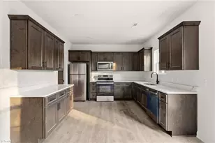 1007 E Barton St, Greensboro, NC 27407 - Photo 7