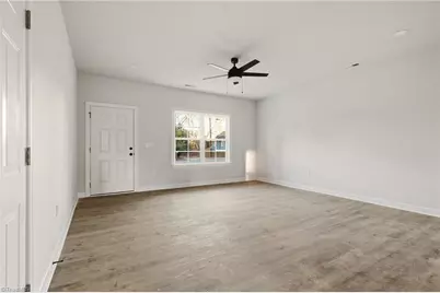 1007 E Barton Street, Greensboro, NC 27407 - Photo 9