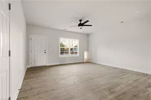 1007 E Barton St, Greensboro, NC 27407 - Photo 9