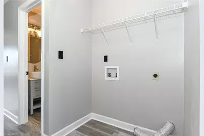 4239 Fairwood Drive, Greensboro, NC 27406 - Photo 11