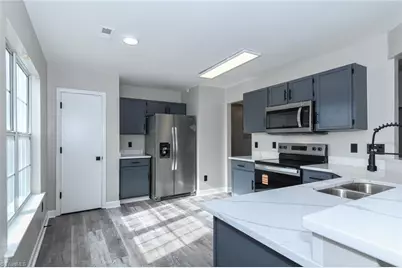 4239 Fairwood Drive, Greensboro, NC 27406 - Photo 7