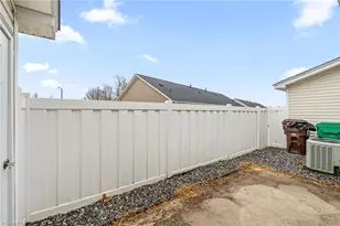 1366 Bayswater Dr, High Point, NC 27265 - Photo 25