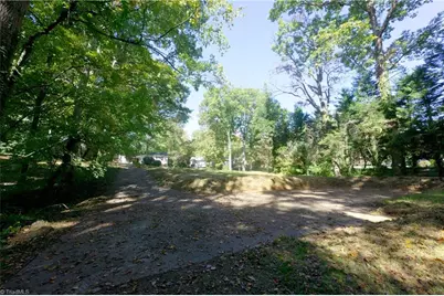 1039 Huntingdon Road, Winston-Salem, NC 27104 - Photo 37