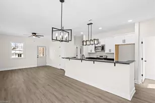 713 New Jersey Ave, Burlington, NC 27217 - Photo 11