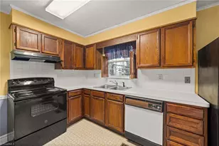 615 Corona St, Winston-Salem, NC 27103 - Photo 11