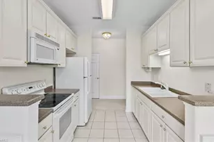 524 College Rd, Greensboro, NC 27410 - Photo 9