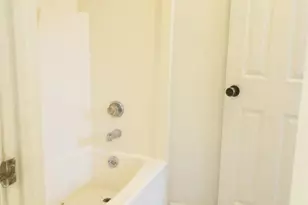 528 Apple Ridge Rd, Greensboro, NC 27406 - Photo 15