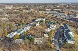 108 Sunset Cir, Greensboro, NC 27408 - Photo 37