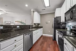 108 Sunset Cir, Greensboro, NC 27408 - Photo 7