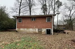 220 Curry Rd, High Point, NC 27265 - Photo 3