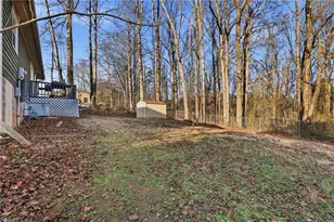 1811 Yarbrough Dr, Greensboro, NC 27405 - Photo 25