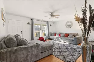 1811 Yarbrough Dr, Greensboro, NC 27405 - Photo 7