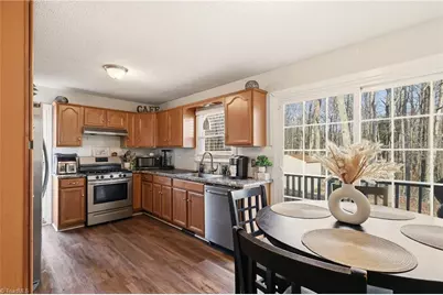 1811 Yarbrough Drive, Greensboro, NC 27405 - Photo 9