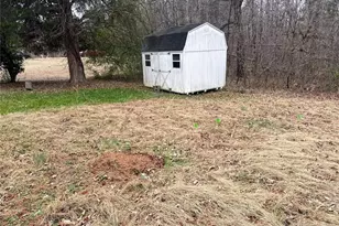 731 Pallie Watlington Rd, Yanceyville, NC 27379 - Photo 29