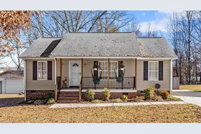 805 Poplar Street, Reidsville, NC 27320 - Photo 1
