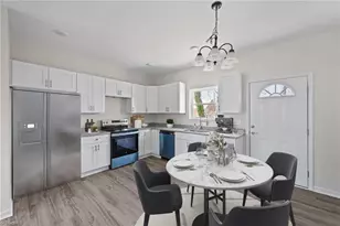 704 North St, Graham, NC 27253 - Photo 3