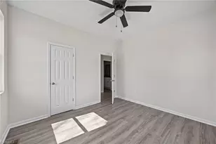 704 North St, Graham, NC 27253 - Photo 17